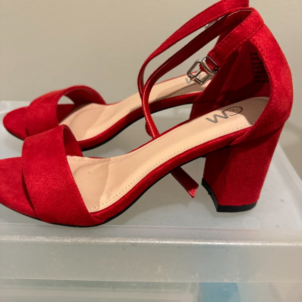 Red Heels - Picture 3 of 5
